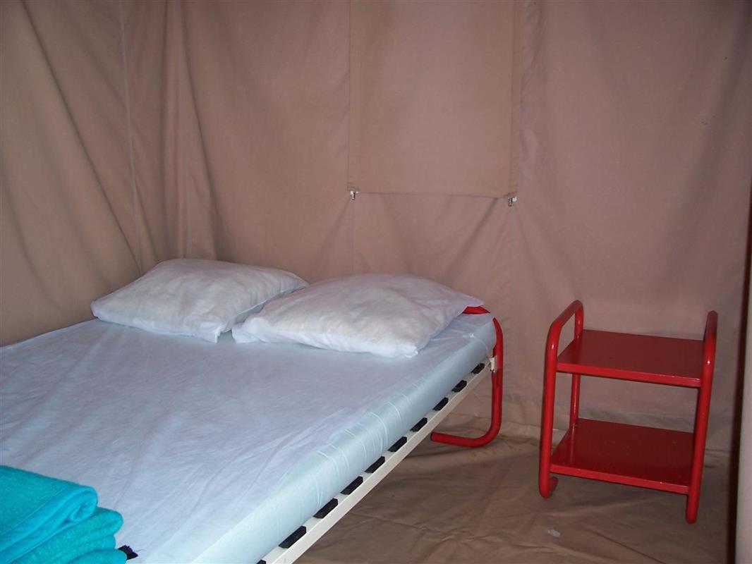 Отель Camping Au Bois Dormant Chauffour-sur-Vell Экстерьер фото