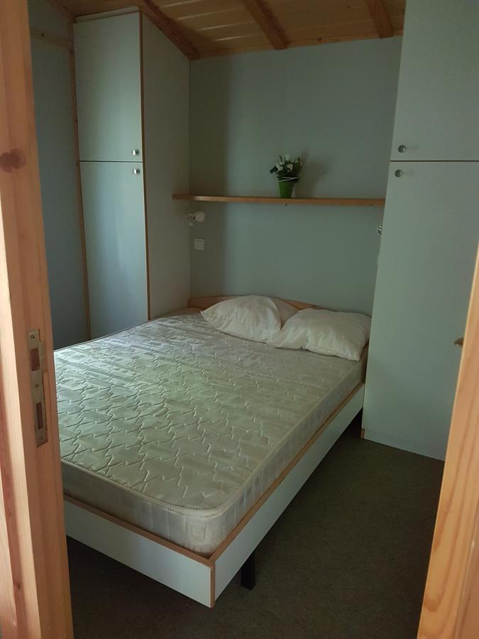 Отель Camping Au Bois Dormant Chauffour-sur-Vell Экстерьер фото
